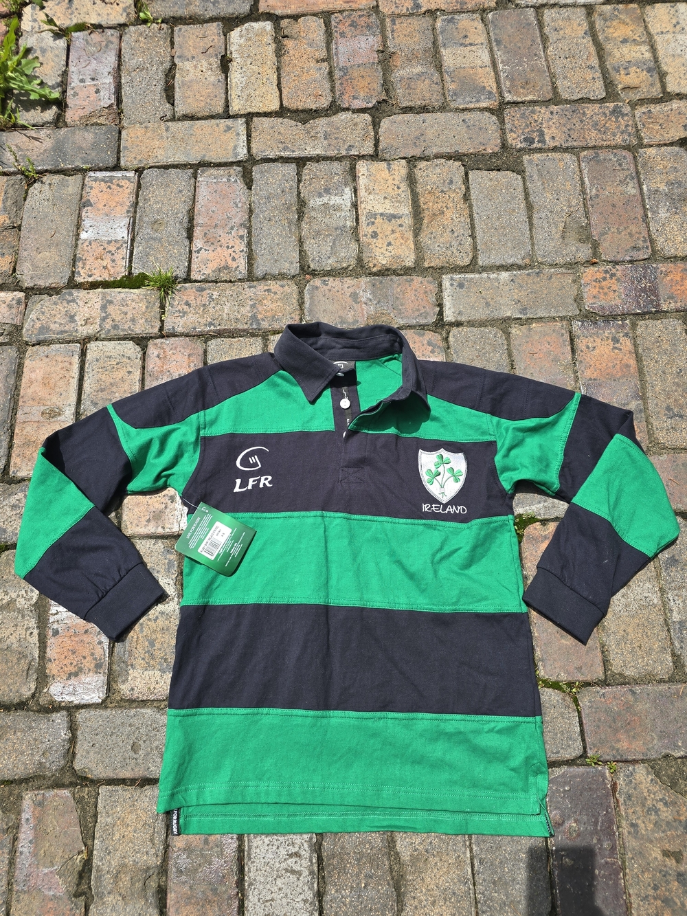 Adult Ireland Rugby Long Sleeve Jersey in Green and Navy with Crest. NWT XS